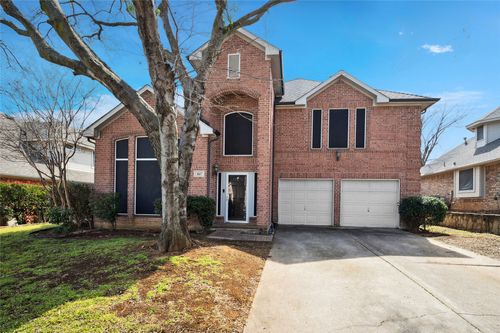 807 Peterstow Dr, Euless, TX, 76039-3252 | Card Image