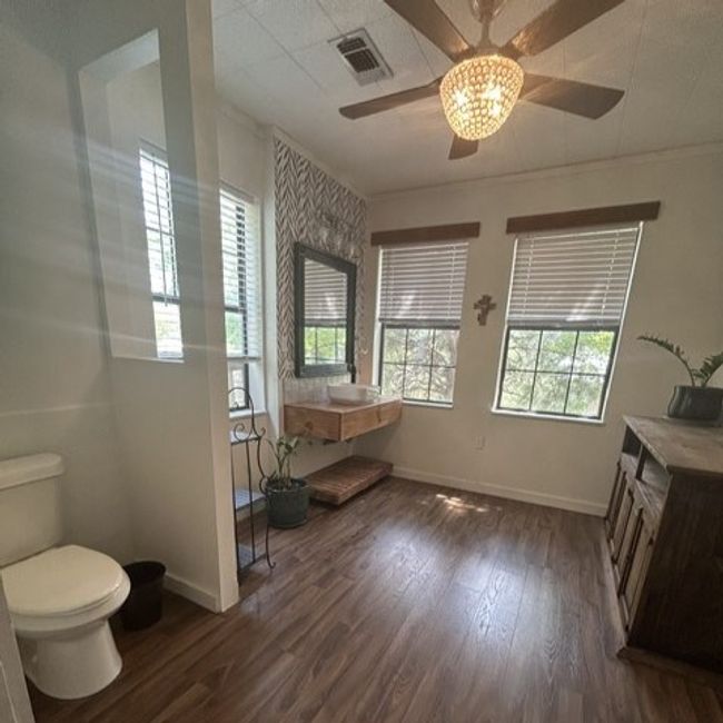 809 N 6th St, House other with 4 bedrooms, 2 bathrooms and 2 parking in Ballinger TX | Image 14
