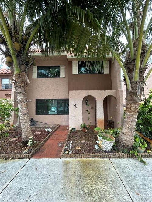 8-9-29 Madrid Ln, Davie, FL, 33324-5549 | Card Image