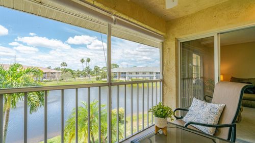 b-204-1563 Se Royal Green Circle, Port St. Lucie, FL, 34952 | Card Image