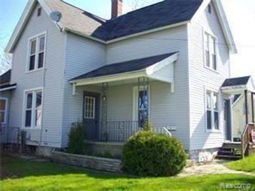 67 1/2 East St, Oxford, MI, 48371-4941 | Card Image