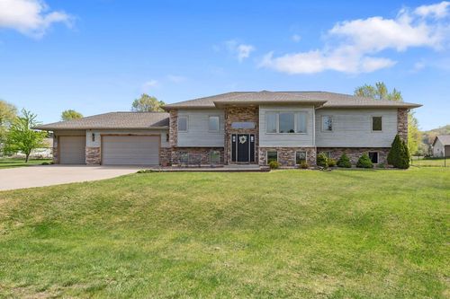 W7872 Amstel Court, Holland, WI, 54636 | Card Image