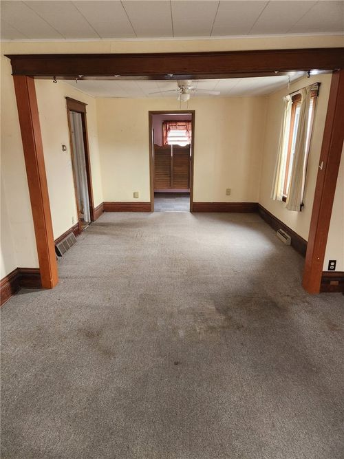 215 N West Ave, Dresser, WI, 54009-9000 | Card Image