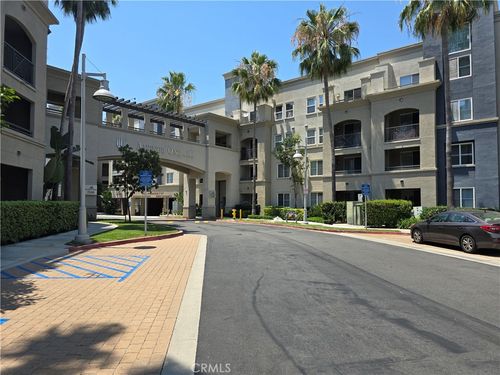 2225 Scholarship, Irvine, CA, 92612-5682 | Card Image