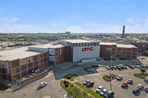 10930 N Miller Ln, Kansas City, KS, 66109-4742 | Card Image