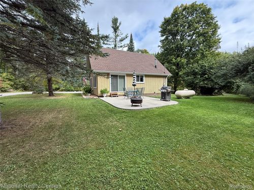 3055 Mouch Dr, Mio, MI, 48647-9526 | Card Image