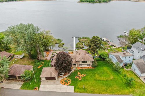 1904 N Ham Lake Dr Ne, Ham Lake, MN, 55304-5653 | Card Image