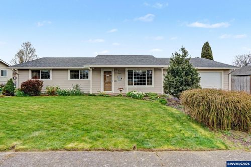 640 S Pershing St, Mount Angel, OR, 97362-9550 | Card Image