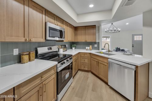 4153 W Aries Dr, Phoenix, AZ, 85053-5362 | Card Image