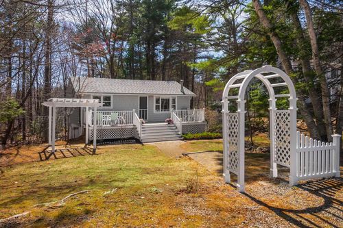 14 Beacon Street Extension, York, ME, 03909 | Card Image