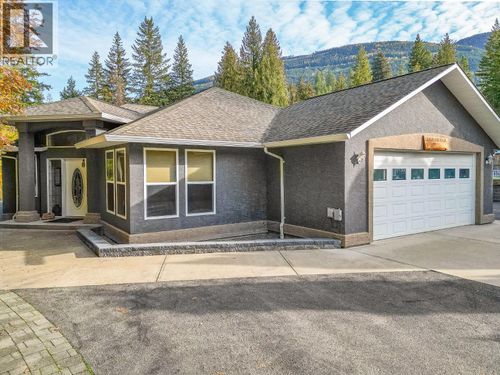 {{alt}} | Card Image