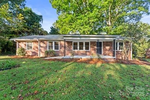 51 Sycamore St, Winnsboro, SC, 29180-7174 | Card Image