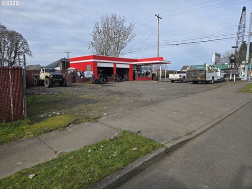 2518 Kauffman Ave, Vancouver, WA, 98660-2375 | Card Image