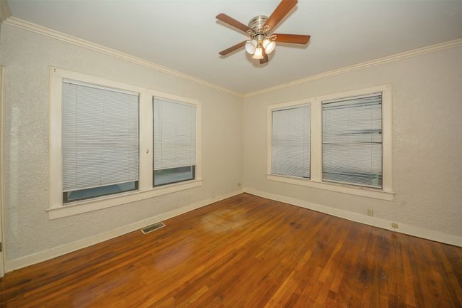 A - 902 S Oak Cliff Blvd, Home with 2 bedrooms, 1 bathrooms and null parking in Dallas TX | Image 15