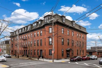 16 - 34 Tremont St, Condo with 2 bedrooms, 2 bathrooms and 1 parking in Chelsea MA | Image 1