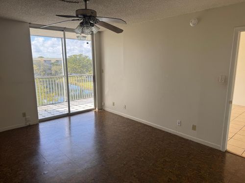 430-3141 Nw 47th Ter, Lauderdale Lakes, FL, 33319-6631 | Card Image
