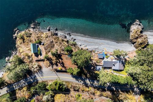 7995 West Coast Rd, Sooke, BC, V9Z0R5 | Card Image