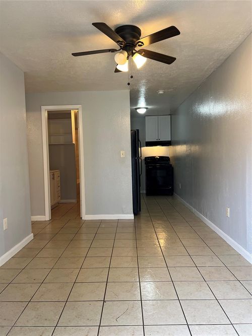 c-7518 Morley St, Houston, TX, 77061-2809 | Card Image