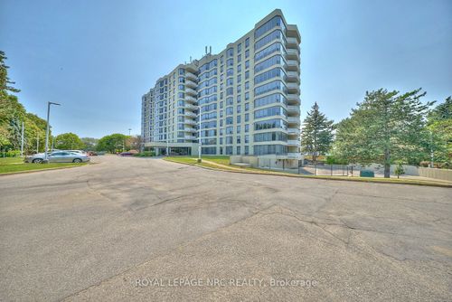 1011-81 Scott St, Saint Catharines, ON, L2N7L5 | Card Image