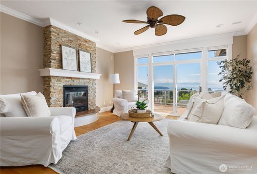 3907 Ridgetop, Anacortes, WA, 98221-4432 | Card Image