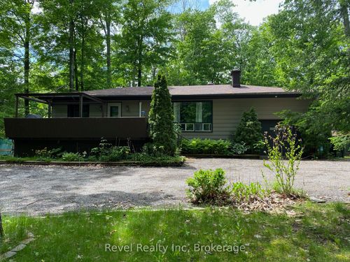 28 Lannan Dr, Tiny, ON, L9M0H3 | Card Image