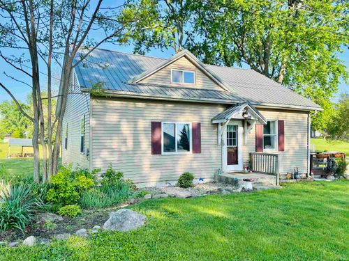 302 N Michigan St, Oxford, IN, 47971-8506 | Card Image
