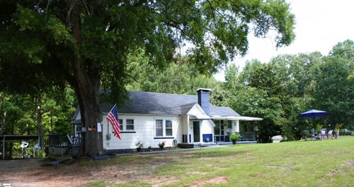 206 Clemson St, Laurens, SC, 29360-1914 | Card Image