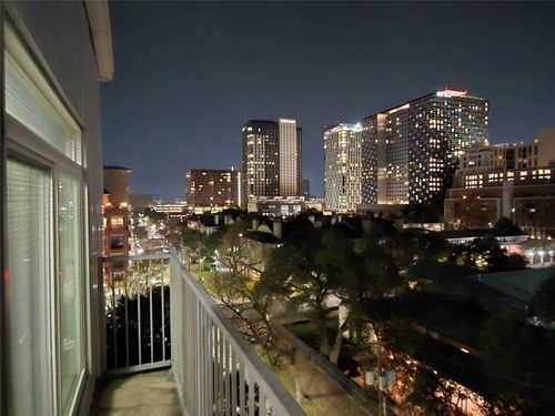 607-910 W 25th St, Austin, TX, 78705-4451 | Card Image