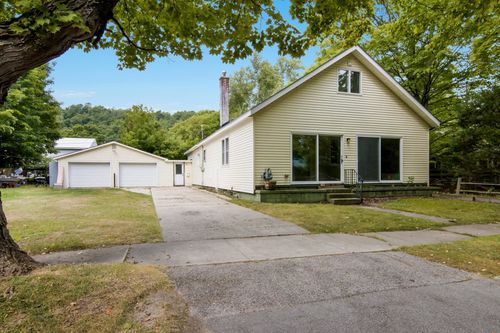 821 Lincoln Avenue, Gilmore Township, MI, 49628 | Card Image