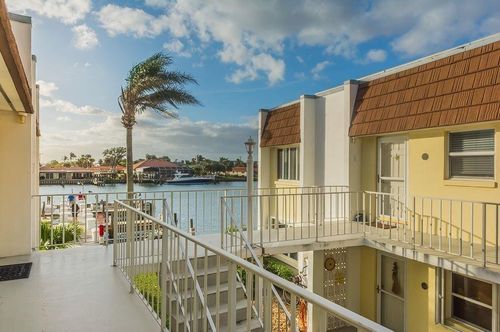 204-1315 Bayshore Dr, Fort Pierce, FL, 34949-3092 | Card Image