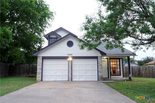 3207 Honeysuckle Dr, Killeen, TX, 76542-3145 | Card Image