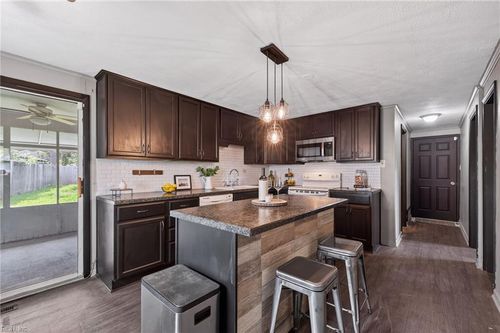 705 Coach House Ct, Virginia Beach, VA, 23452-6522 | Card Image