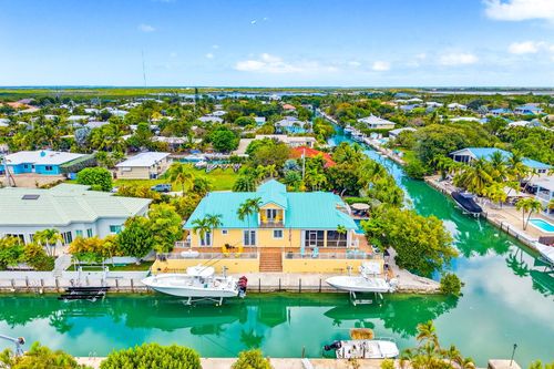 21090 5th Ave, Cudjoe Key, FL, 33042-4032 | Card Image