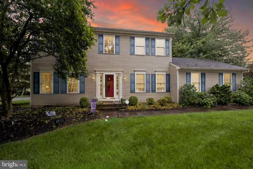 5900 Wayside Dr, Macungie, PA, 18062-8406 | Card Image
