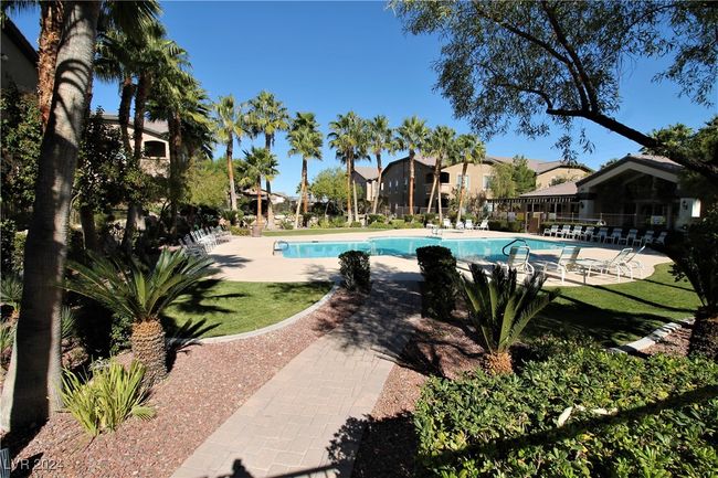 1062 - 8985 S Durango Dr, Condo with 2 bedrooms, 2 bathrooms and null parking in Las Vegas NV | Image 4