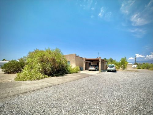 800 Savanna St, Pahrump, NV, 89048-7342 | Card Image