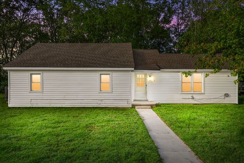 320 Creek St, La Fayette, KY, 42254-8022 | Card Image