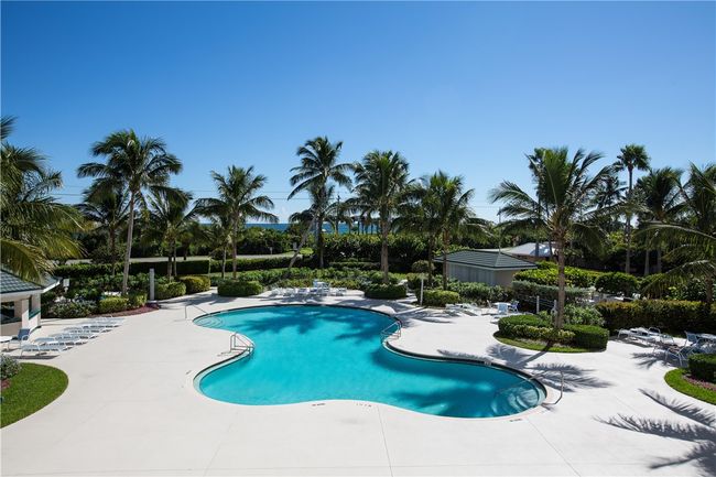 APT-9-5 - 5051 N Highway A1a, House attached with 2 bedrooms, 2 bathrooms and null parking in Hutchinson Island FL | Image 23