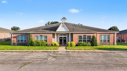 102 Se Executive Dr, Bentonville, AR, 72712-7392 | Card Image