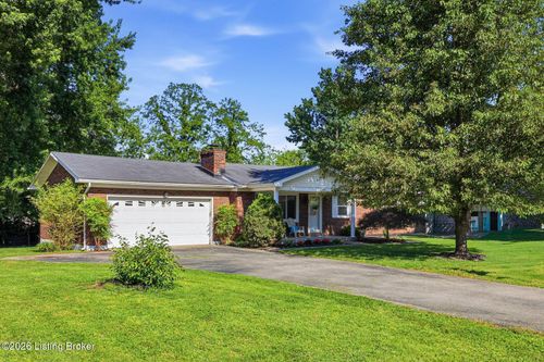 687 Meadowbrook Dr, Shepherdsville, KY, 40165-9418 | Card Image