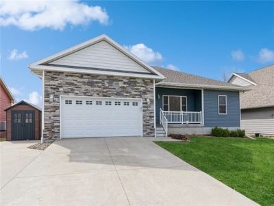 502 W Meadow Drive, Home with 3 bedrooms, 1 bathrooms and null parking in Prairie City IA | Image 3