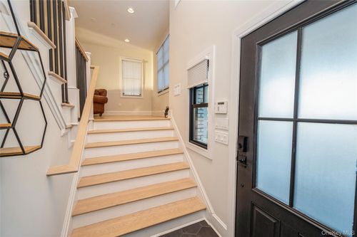 400 Shore Rd, Bellmore, NY, 11710-4819 | Card Image