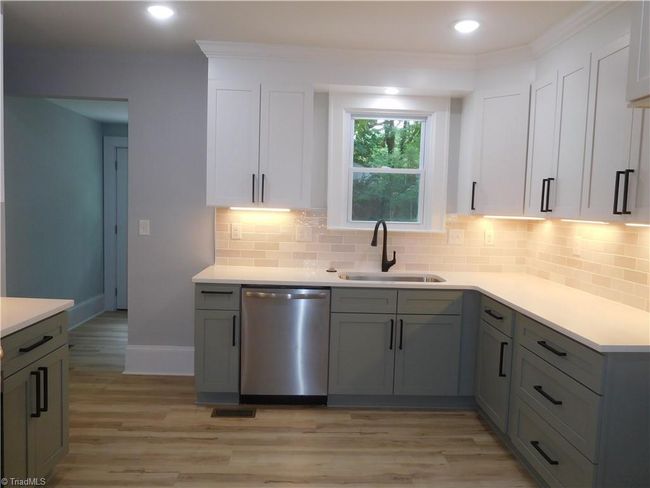 ALL NEW FABULOUS KITCHEN. SHAKER STYLE CABINETS WITH PAINTED GREEN ON THE LOWERS. | Image 8