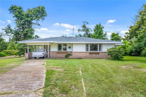 851 Bozo Road, Moss Bluff, LA, 70611 | Card Image