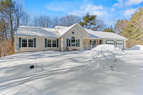 97 N Raymond Road, Gray, ME, 04039 | Card Image