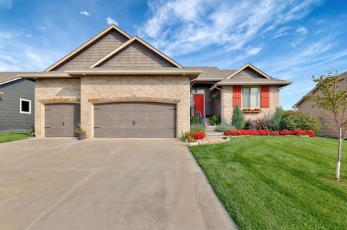 4030 N Westbrook St, Maize, KS, 67101-3757 | Card Image