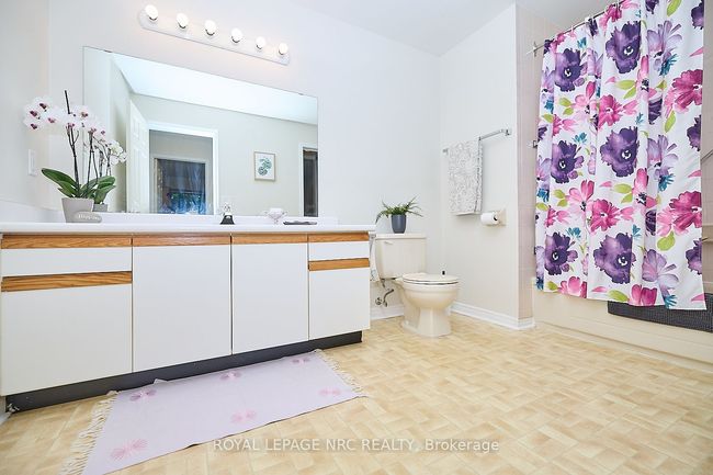 201 - 5 Niagara St, Condo with 2 bedrooms, 1 bathrooms and 1 parking in Grimsby ON | Image 16