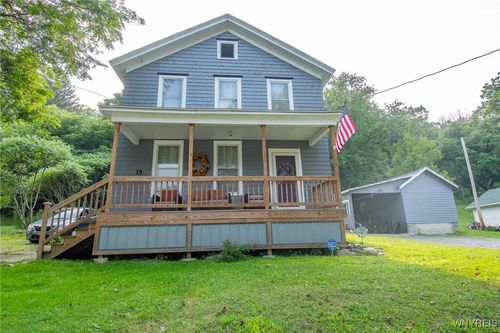 15 Wyoming St, Warsaw, NY, 14569-1228 | Card Image