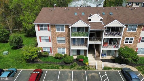 20 Holly Ct, Hamilton, NJ, 08619-4632 | Card Image
