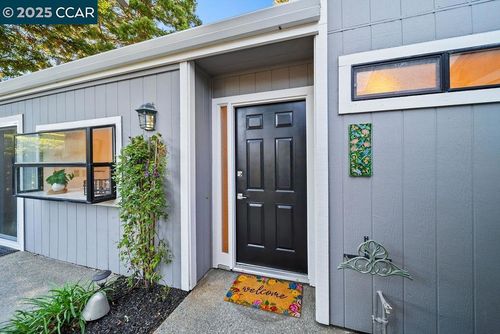 1899 Ascot Dr, Moraga, CA, 94556-1410 | Card Image